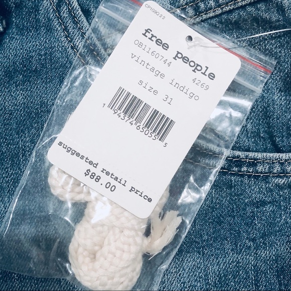 Free People Lace-Up Frayed Hem Shorts in Vintage Indigo Size 31 New w/Tag - Picture 9 of 14